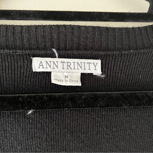 Ann Trinity Women’s Long Sleeve Wool Blend Wrap Sweater Size Medium - Picture 3 of 10